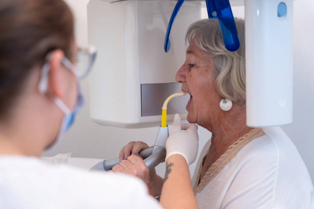Best Emergency Broken Tooth Repair in Montura, FL